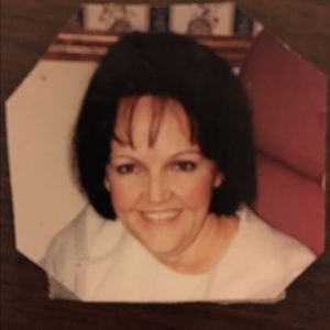 Meet your Posher, Debbie