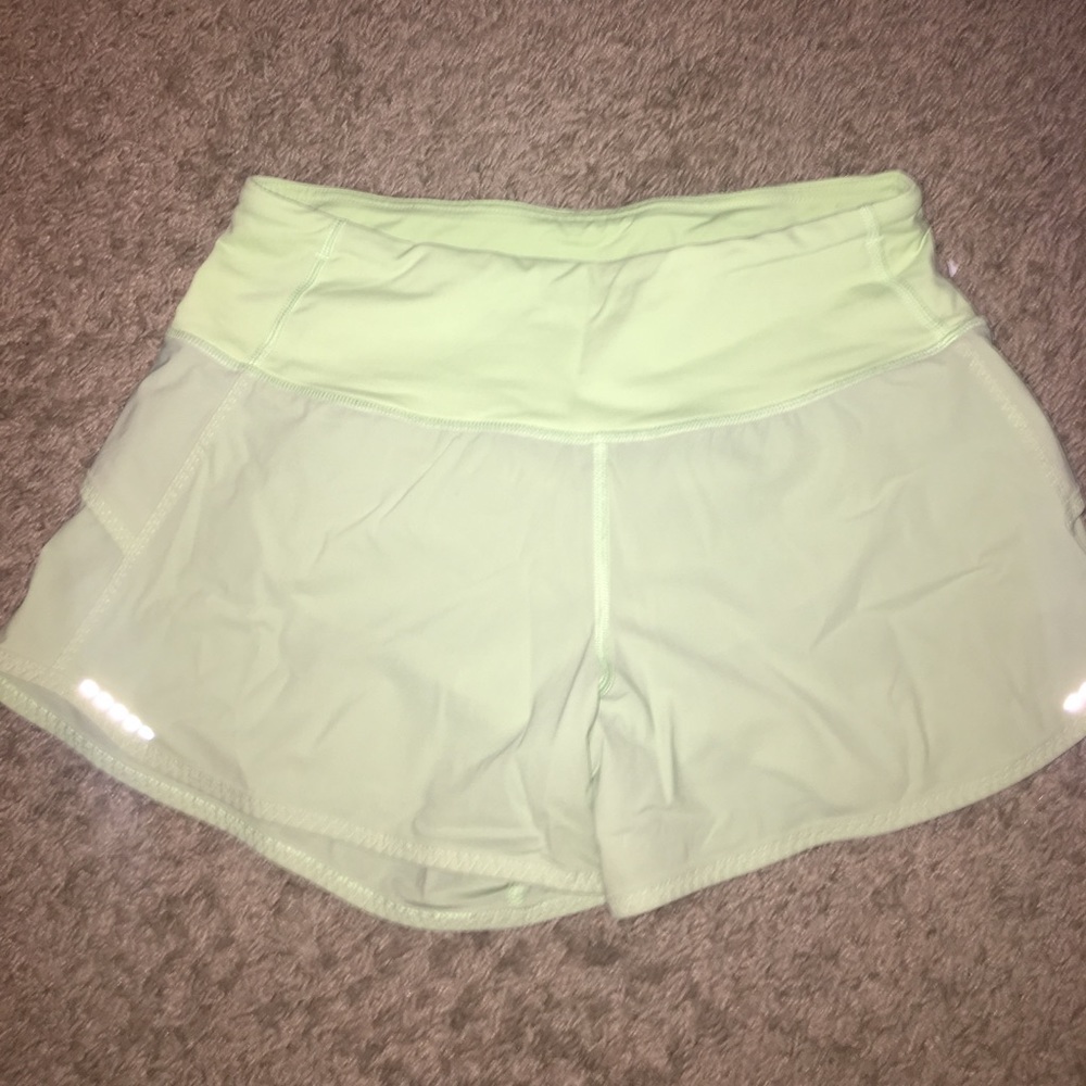 green lululemon shorts size 4