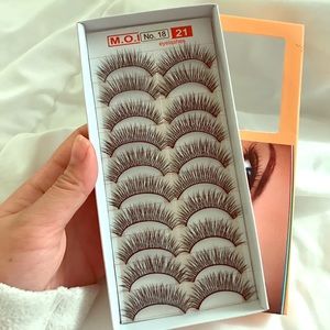 Model 21 lashes #18