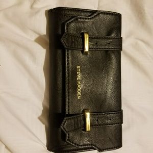 Steve Madden wallet