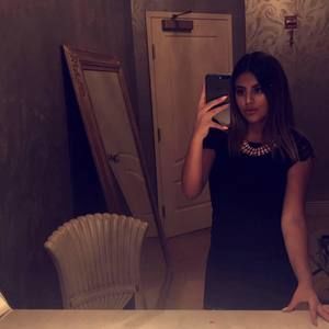 Meet your Posher, Emely