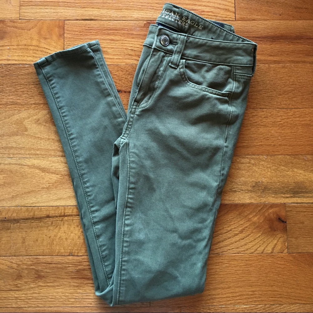 American Eagle Olive Jeans
