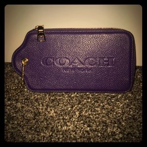 Coach Hangtag Case