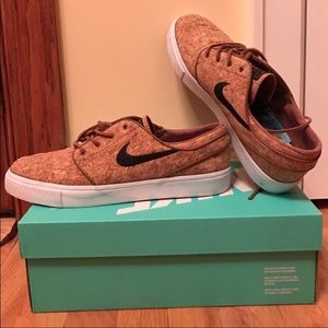 Limited edition Stefan Janoski Cork Sneakers