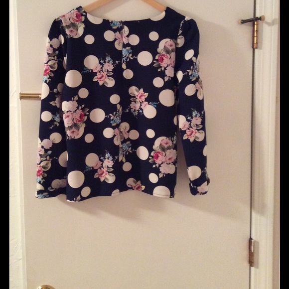 Polka Dots & Roses 3/4 Sleeve Top - Picture 3 of 3
