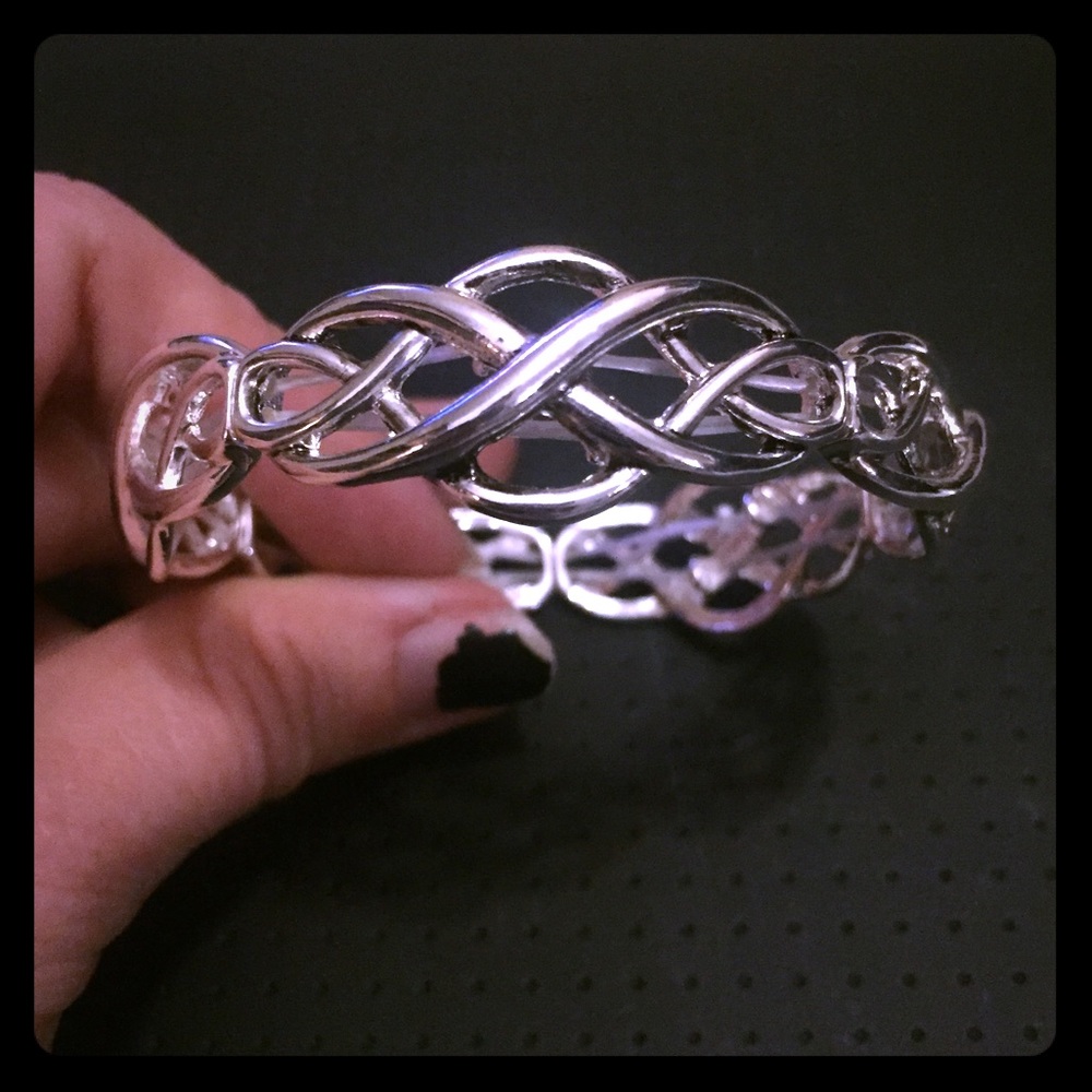 Celtic design bracelet