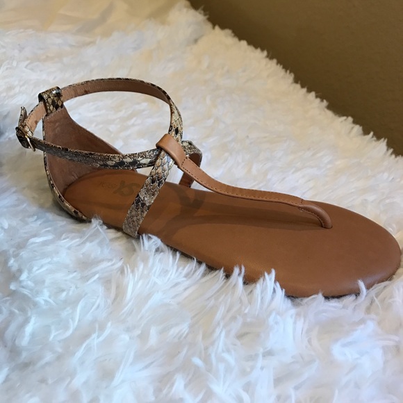 Yosi Samra Sandals / Final Price Drop ☘️☀️ - Picture 2 of 8