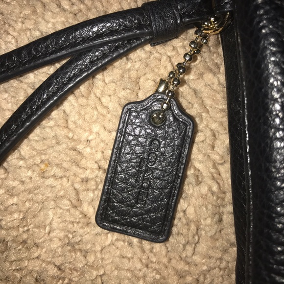 Coach wristlet - Picture 3 of 3