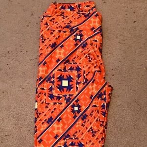 Tall and Curvy Lularoe Leggings