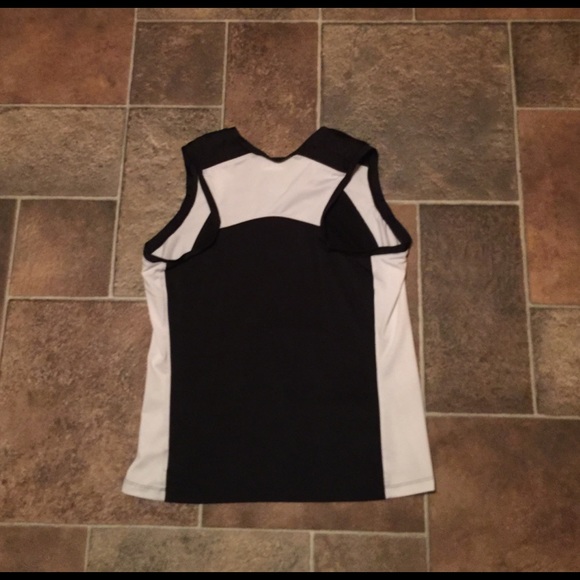 Under Armour tank top - Picture 3 of 3