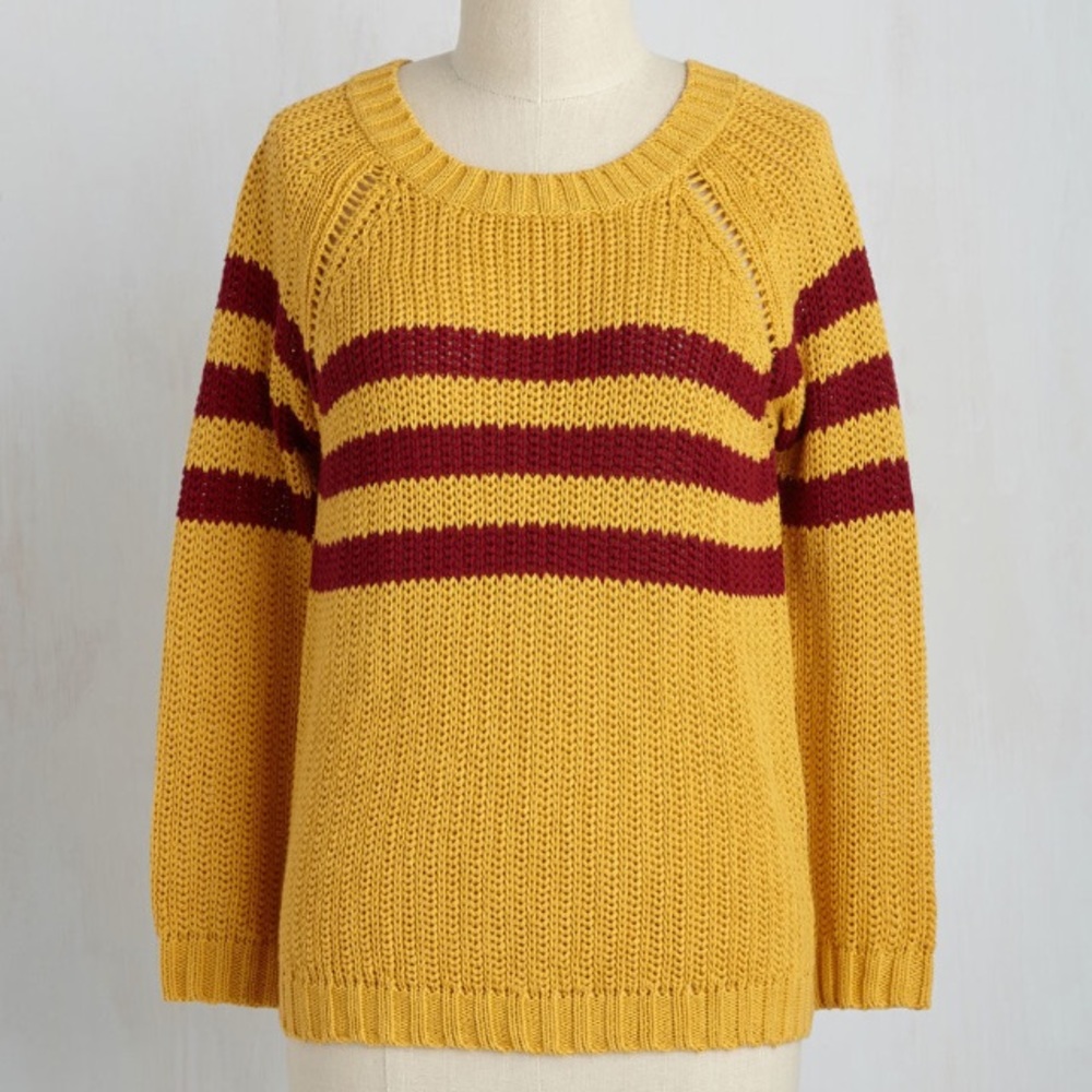 MindOlverAlmaMaterSweater🔥CLOSET CLEAR OUT SALE🔥