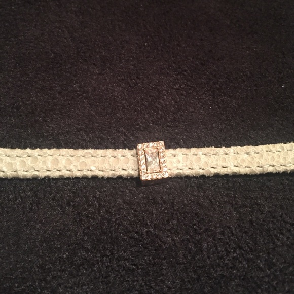 ELLA & MIMI "Genuine Leather" Choker - Picture 3 of 4