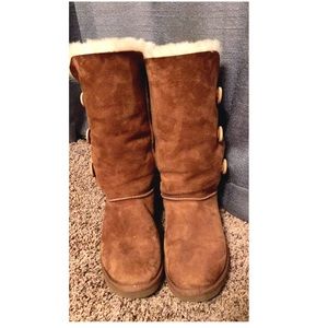 Women's ugg boots size 10