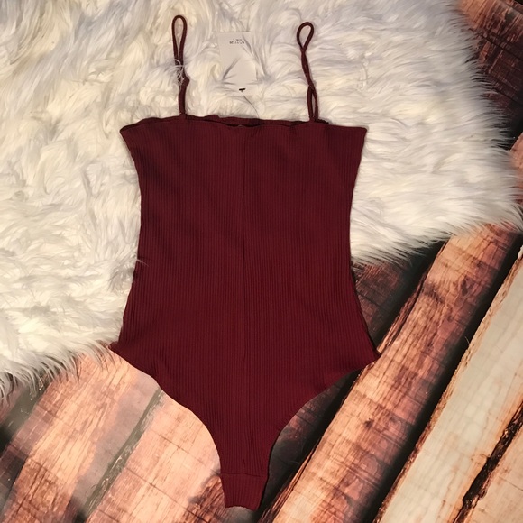 ⤵️ last one! << Burgundy Wine Ribbed Bodysuit >> - Picture 4 of 5
