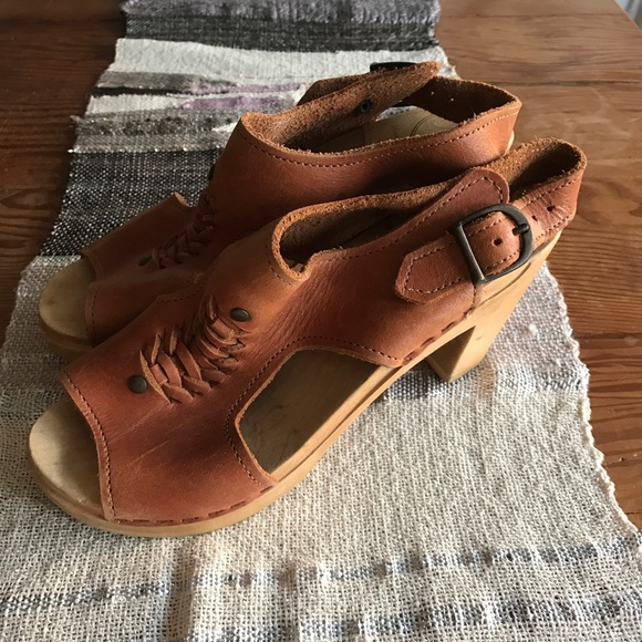 No. 6 Clogs Cognac Cutout Sandal Heels size 6.5 - Picture 2 of 4