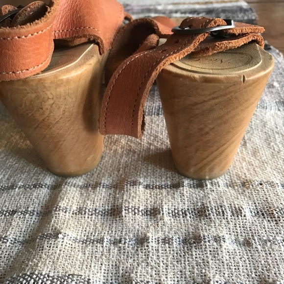 No. 6 Clogs Cognac Cutout Sandal Heels size 6.5 - Picture 4 of 4