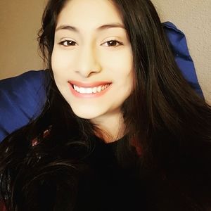 Meet your Posher, Perla