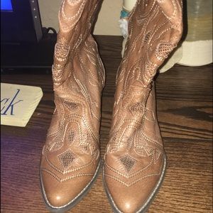 Reba McIntire boots