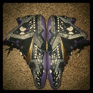 lebron 11 BHM 9/10