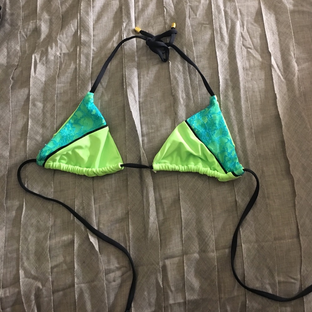 Beach bunny bikini top