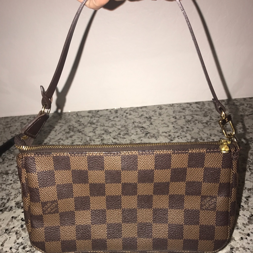 Louis Vuitton Pochette