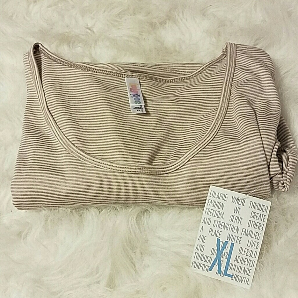 Lularoe classic T