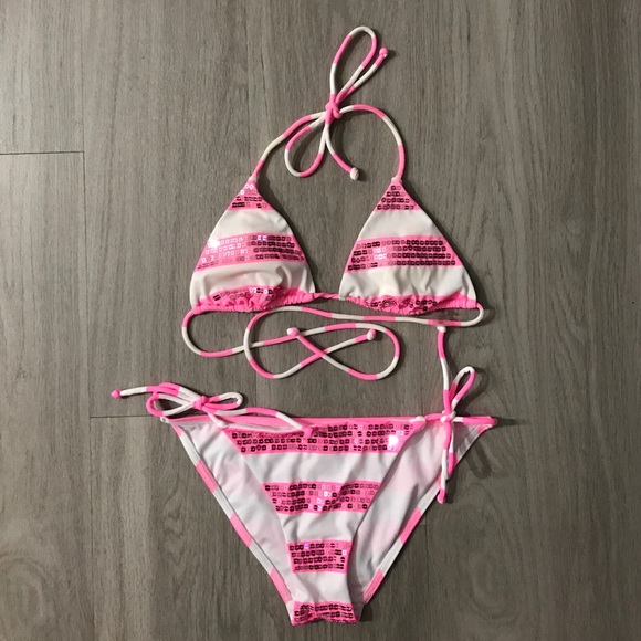 DONATED Victoria's Secret bikini top and bottom - Picture 1 of 3