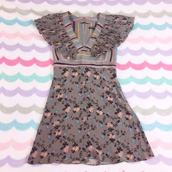 Betsey Johnson Dresses & Skirts - Betsey Johnson cocktail dress Betsey Johnson Dresses & Skirts - Betsey Johnson cocktail dress
