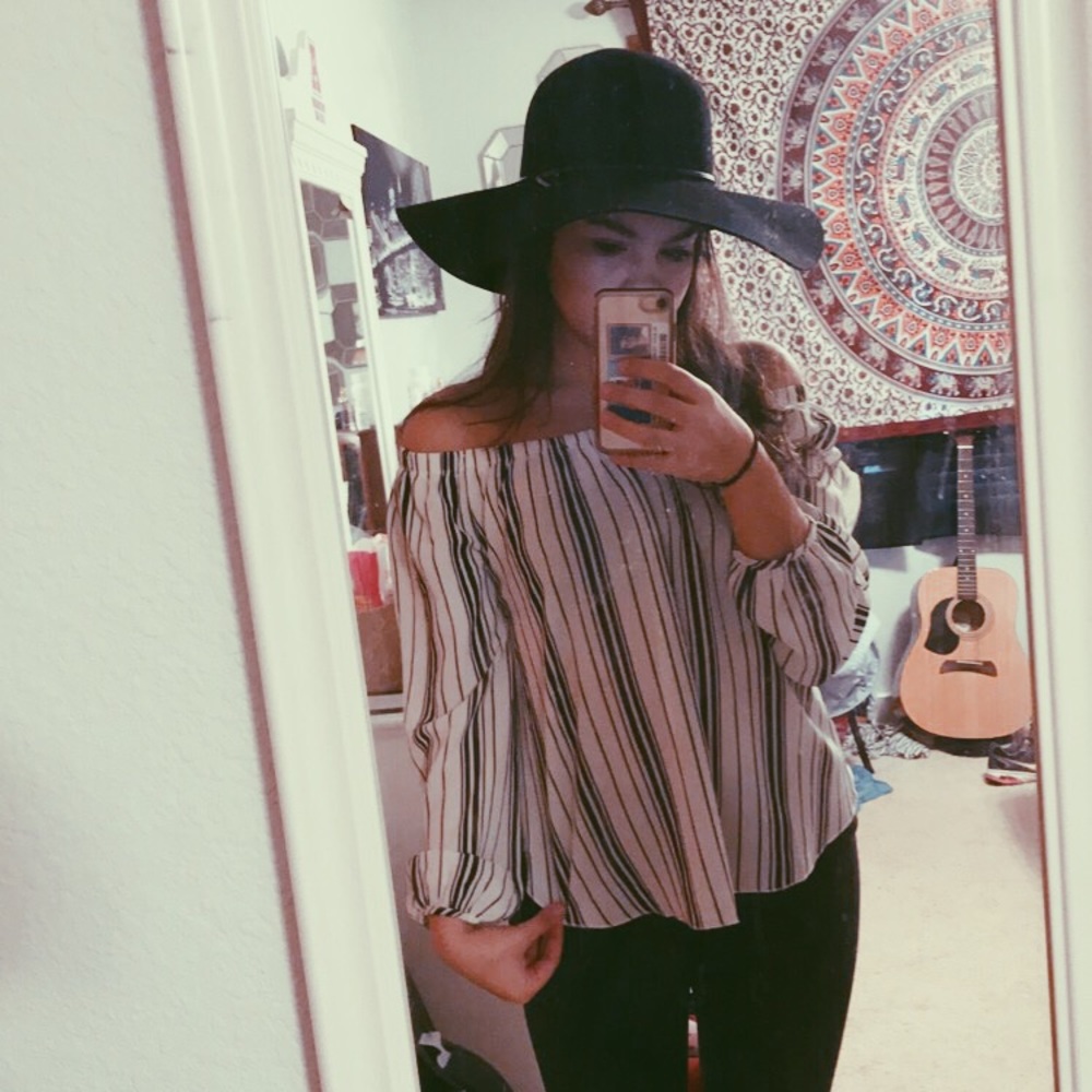 Meet your Posher, Aleah