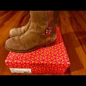 Tory Burch Alaina flat suede bootie size 8
