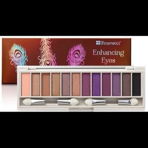 BH Cosmetics Enhancing Eyes Palette