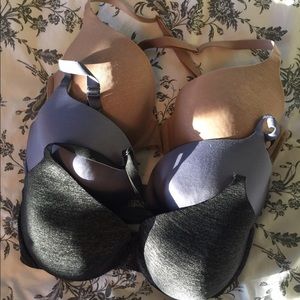 [[SOLD]] VS 34DD Bras! Buy 3 for $25!