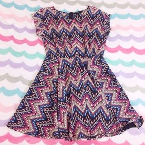Forever 21 Dresses - Patterned dress Forever 21 Dresses - Patterned dress