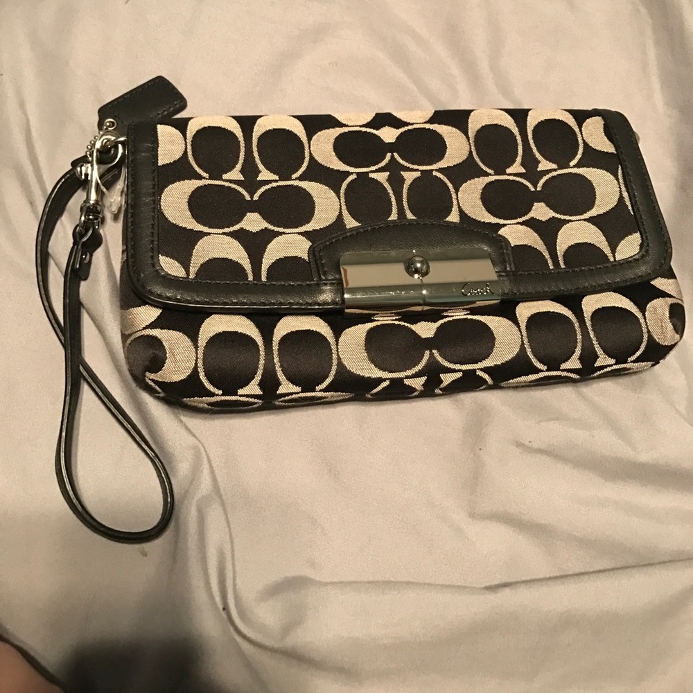 NWOT coach wallet/wristlet