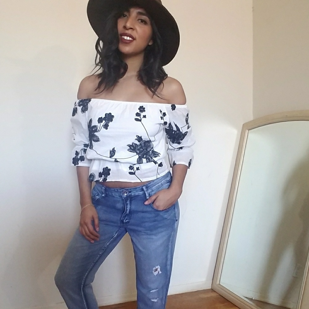 WHITE  EMBROIDERED OFF SHOULDER TOP - Picture 3 of 8