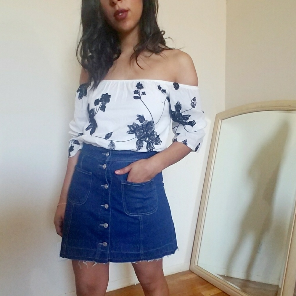 WHITE  EMBROIDERED OFF SHOULDER TOP - Picture 8 of 8