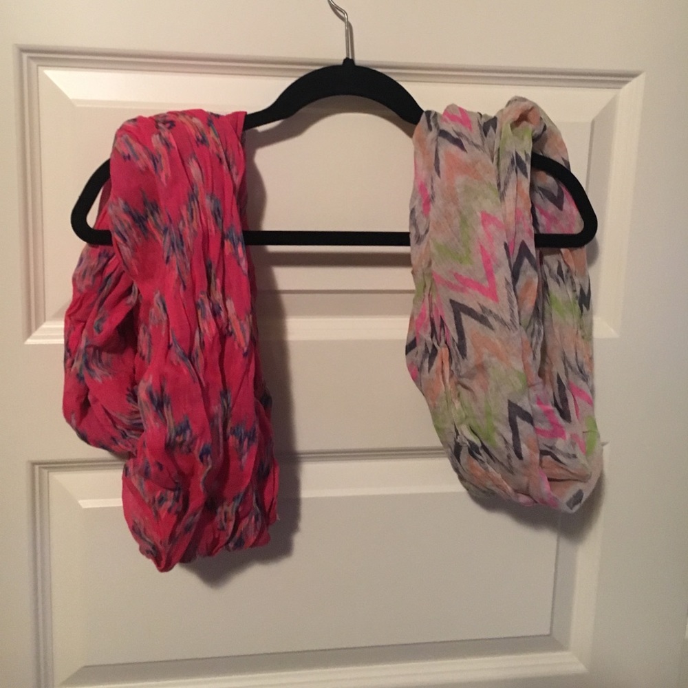2 AE scarves