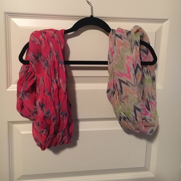 2 AE scarves - Picture 1 of 1
