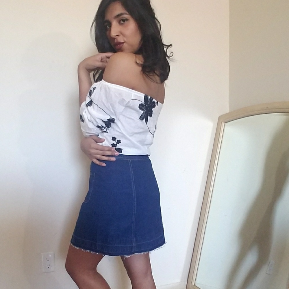 CLASSIC DENIM A LINE SKIRT - Picture 3 of 7