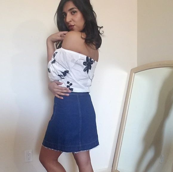 CLASSIC DENIM A LINE SKIRT - Picture 3 of 7