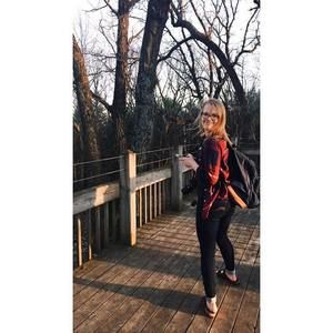 Meet your Posher, Lauren