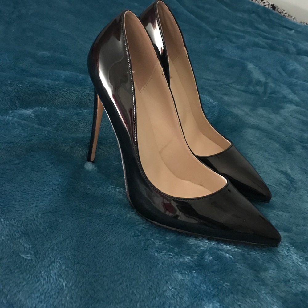 Black Pointed Toe Heels