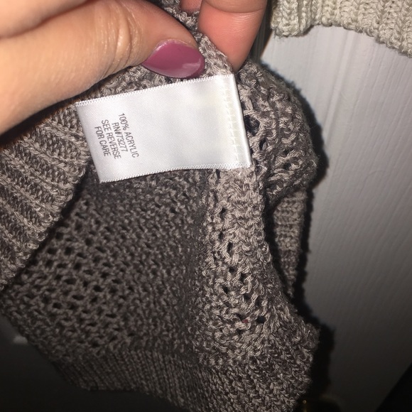 Like new mocha and cream sweater!!! - Picture 5 of 5