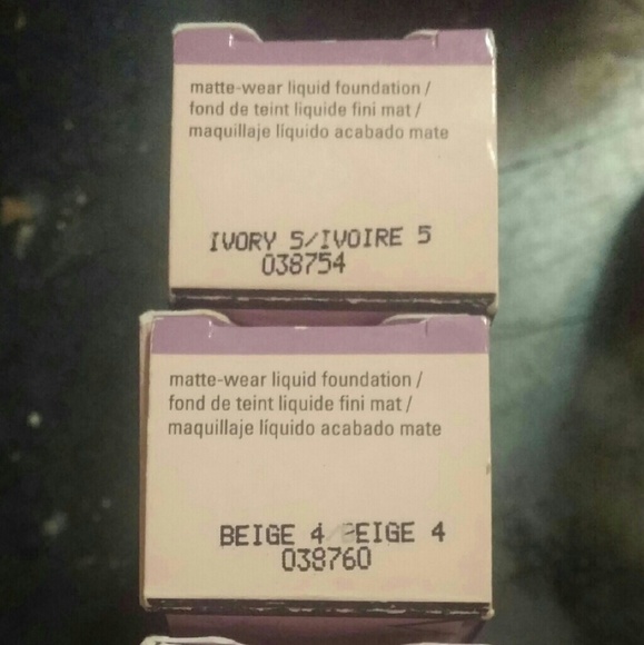 Make up - Picture 2 of 3