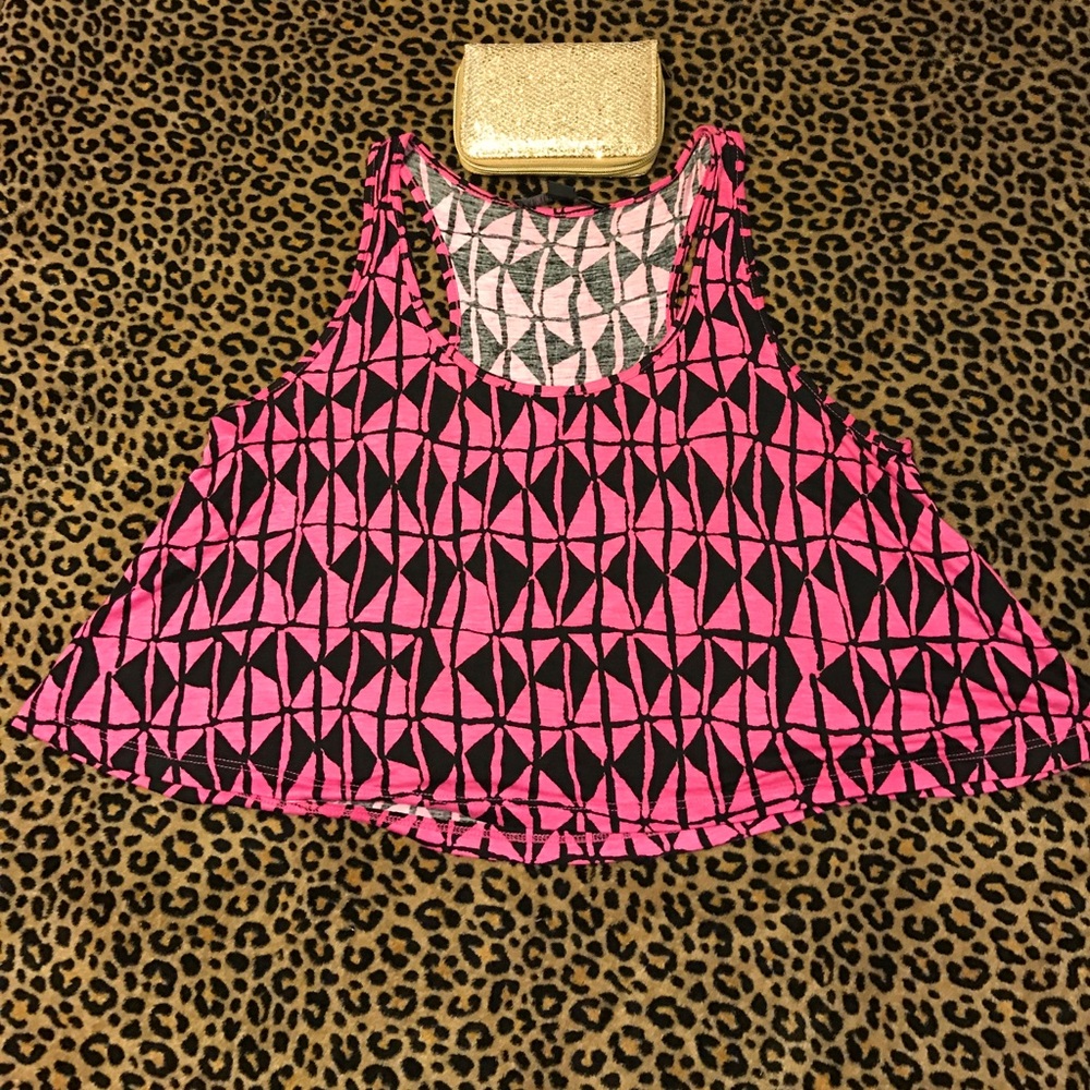 Geometric Pink Goes Black Crop