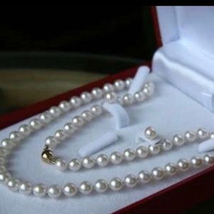 EASTER 🐣 Beautiful Pearl Necklace and Earring set