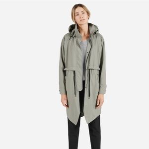 Everlane lightweight anorak jacket small. Sold out