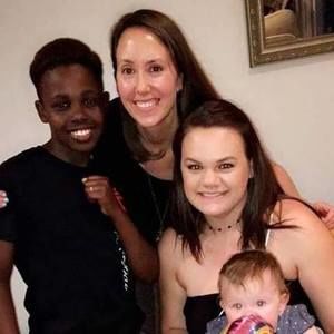 Meet your Posher, Angie