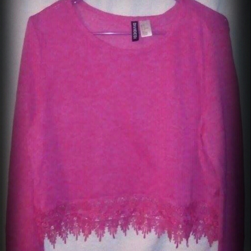 H&M Divided Long-Sleeved Ornate Knit Shirt