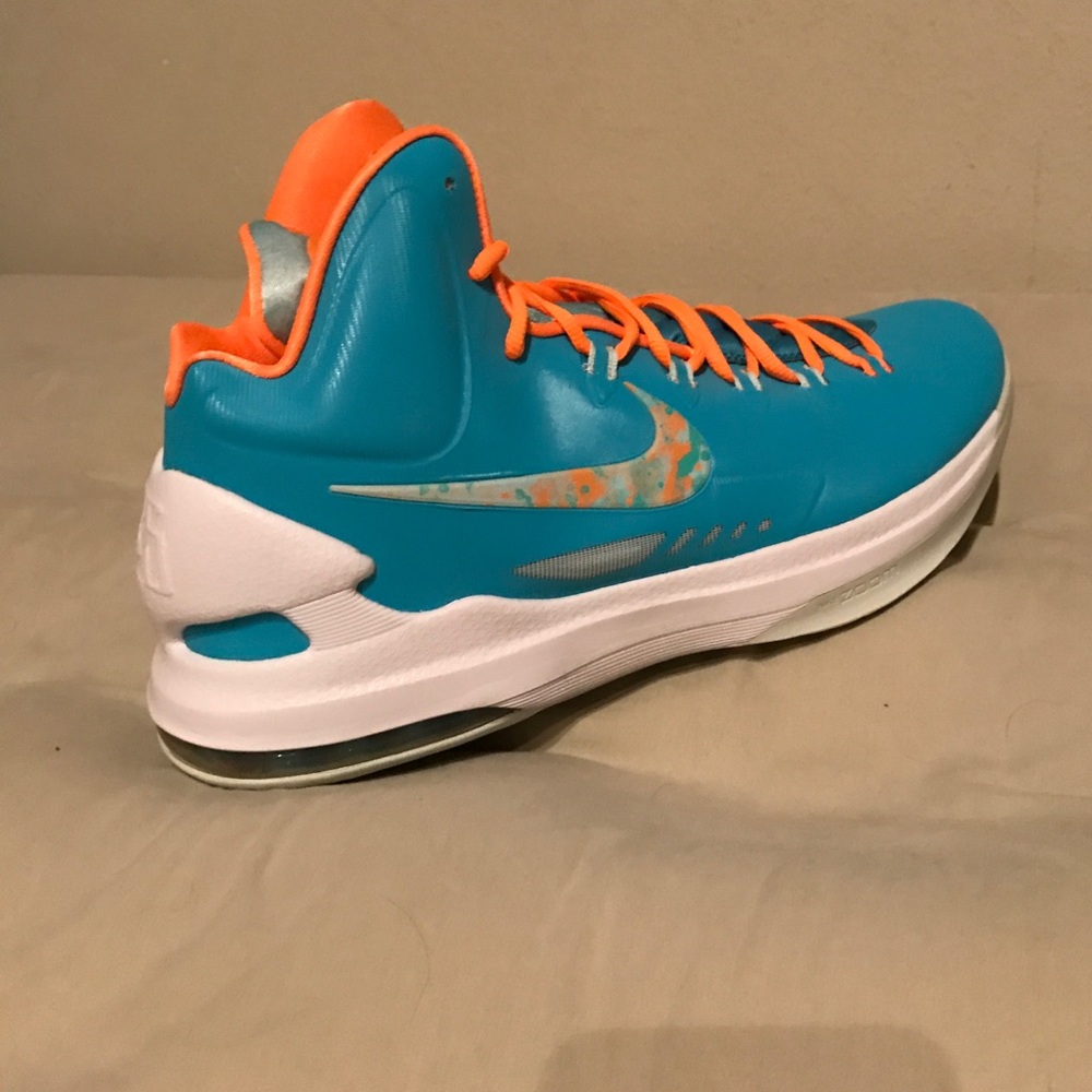 KD V Easter